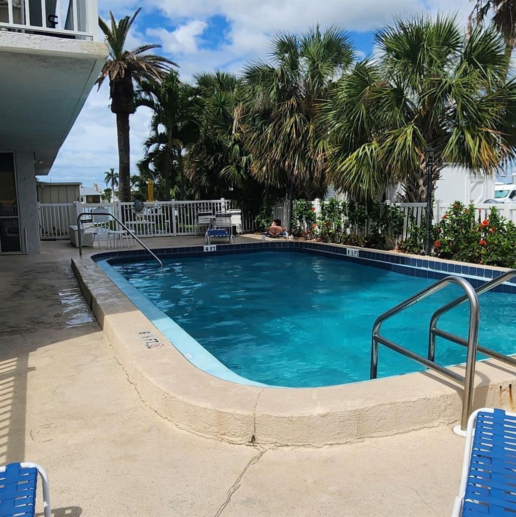 800 Bayway Boulevard, Unit 28, Clearwater Beach, FL 33767 Photo