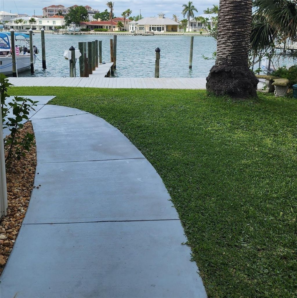 800 Bayway Boulevard, Unit 28, Clearwater Beach, FL 33767 Photo