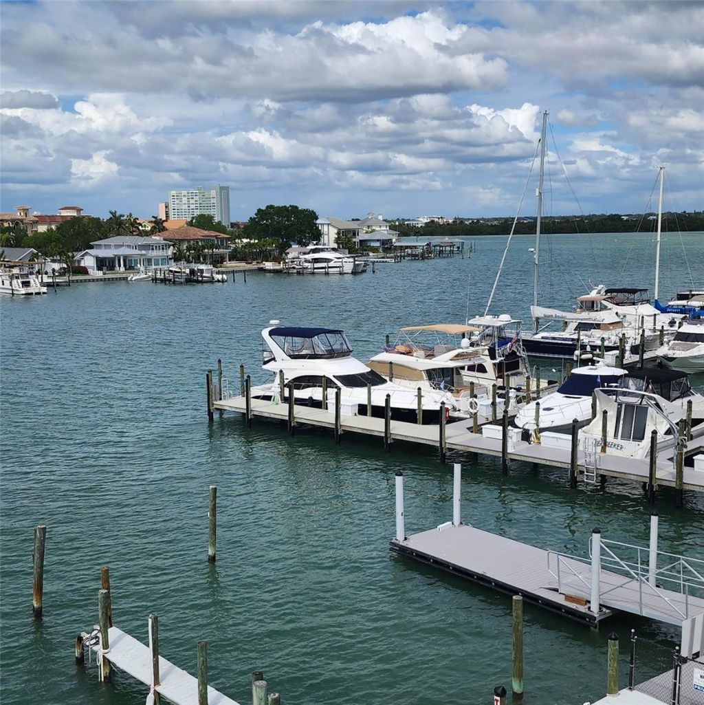 800 Bayway Boulevard, Unit 28, Clearwater Beach, FL 33767 Photo