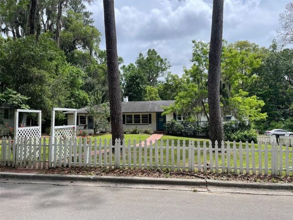 1403 NW 9TH AVENUE , GAINESVILLE, FL 32605