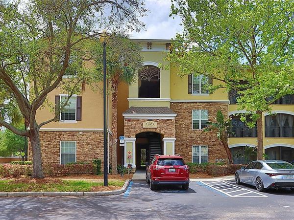 2407 COURTNEY MEADOWS COURT , Unit 103, TAMPA, FL 33619