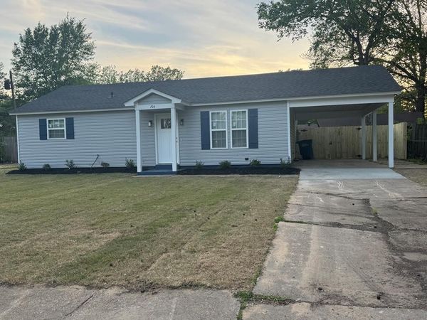 714 Baylor Drive, West Memphis, AR 72301