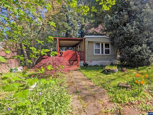 4900 Royal Av, Eugene, OR 97402