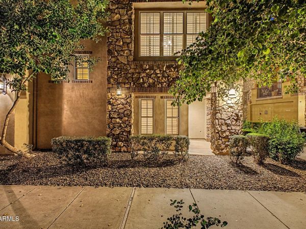 2450 E ROMA Avenue, Phoenix, AZ 85016