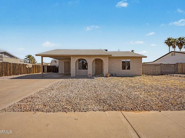 2355 W PAMPA Avenue, Mesa, AZ 85202