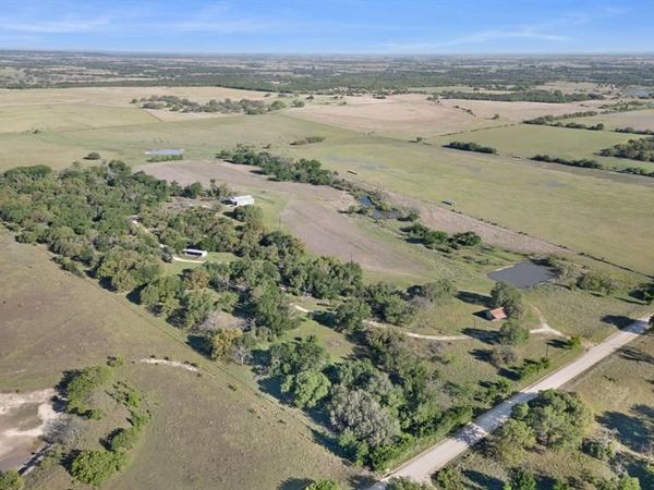 990 County Road 518, Hamilton, TX 76531