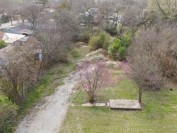 124 E 6th Street, Lancaster, TX 75146