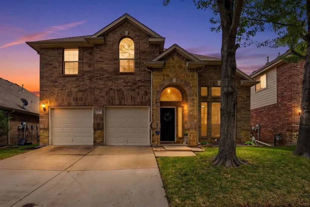 2451 Beachview Drive, Grand Prairie, TX 75054 Main Photo