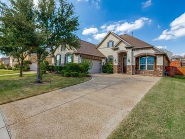 9650 Amberwoods Lane, Frisco, TX 75035