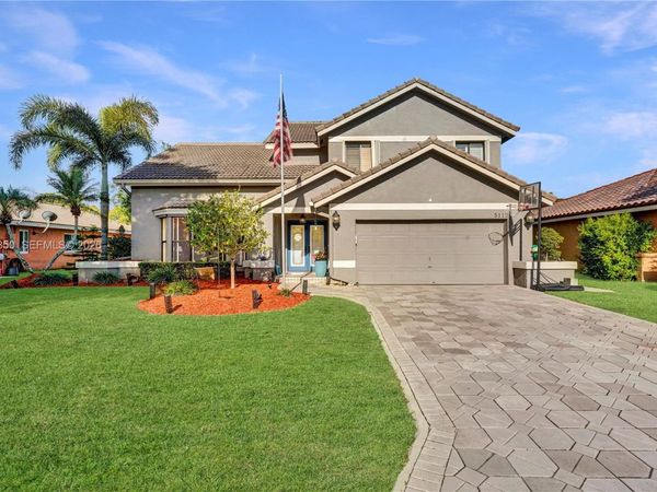 5112 NW 58th Ter , Coral Springs, FL 33067