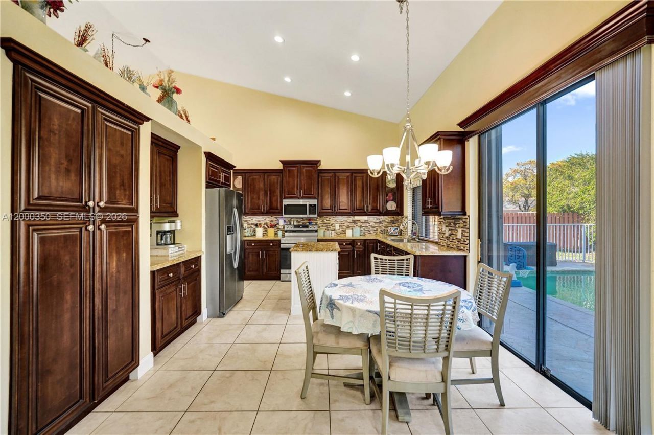 5112 NW 58th Ter, Coral Springs, FL 33067 Photo