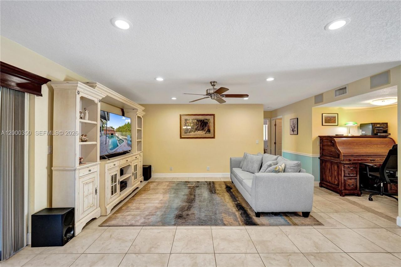 5112 NW 58th Ter, Coral Springs, FL 33067 Photo