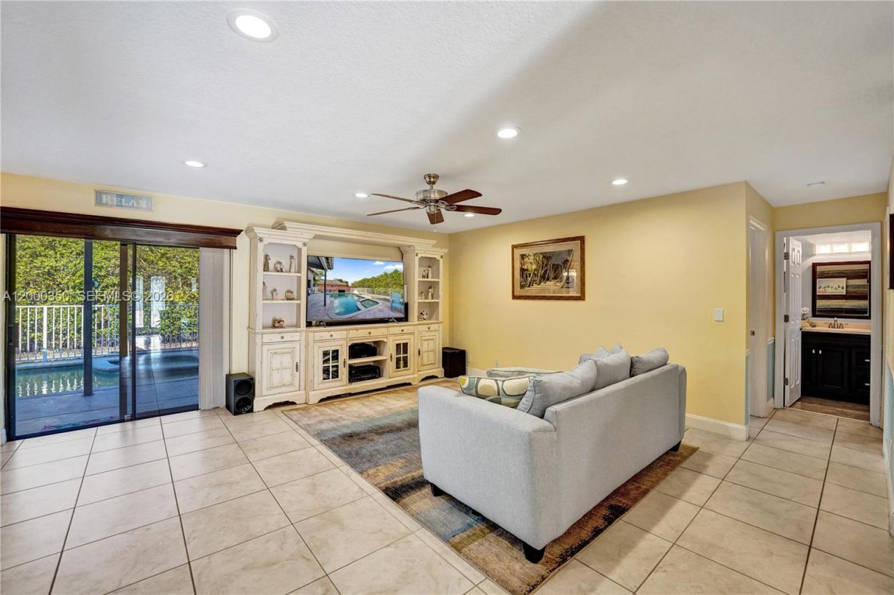 5112 NW 58th Ter, Coral Springs, FL 33067 Photo