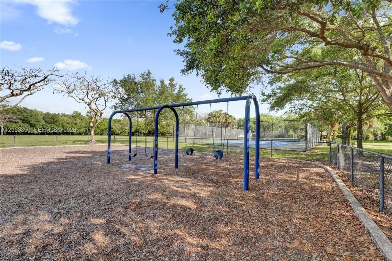 5112 NW 58th Ter, Coral Springs, FL 33067 Photo
