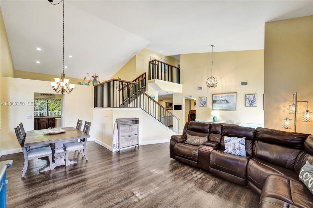 5112 NW 58th Ter, Coral Springs, FL 33067 Photo