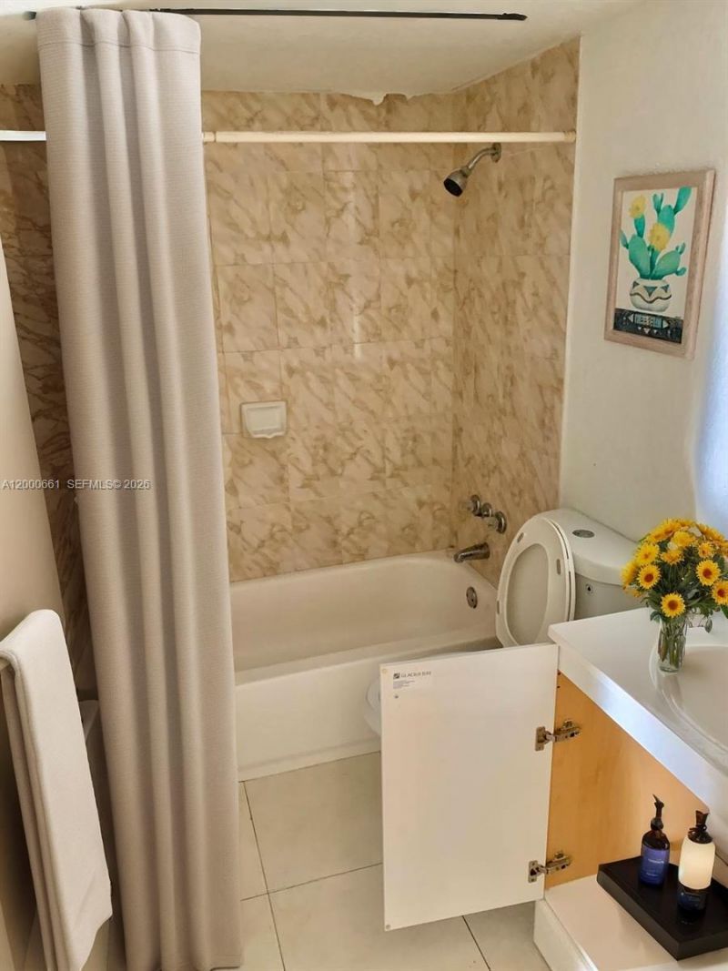 7345 W 4th Ave, Unit 203, Hialeah, FL 33014 Photo