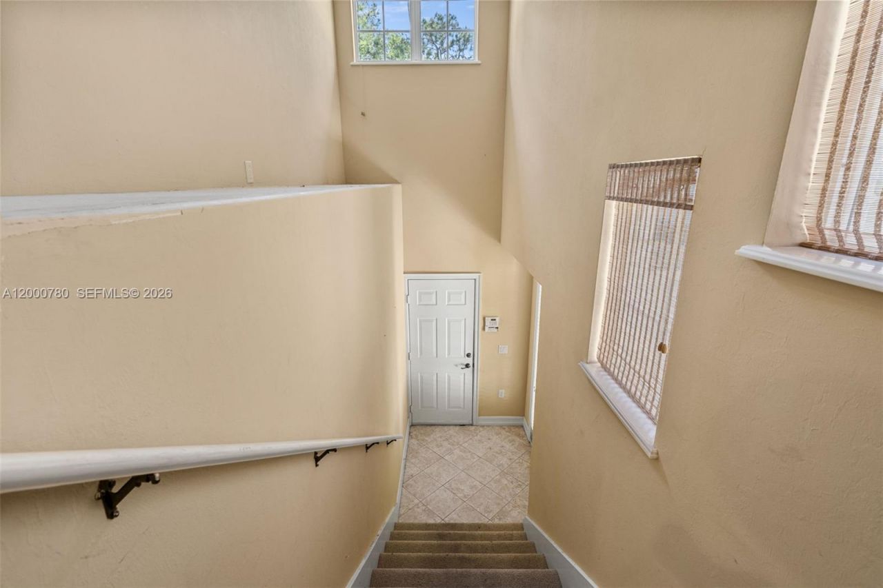 2016 Tarpon Bay Dr N, Unit 202, Naples, FL 34119 Photo