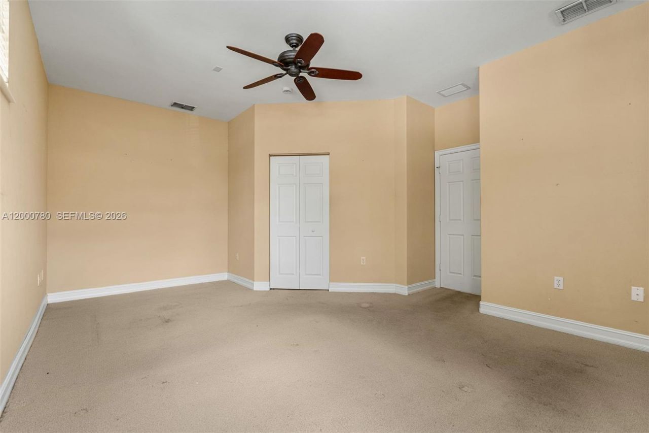 2016 Tarpon Bay Dr N, Unit 202, Naples, FL 34119 Photo