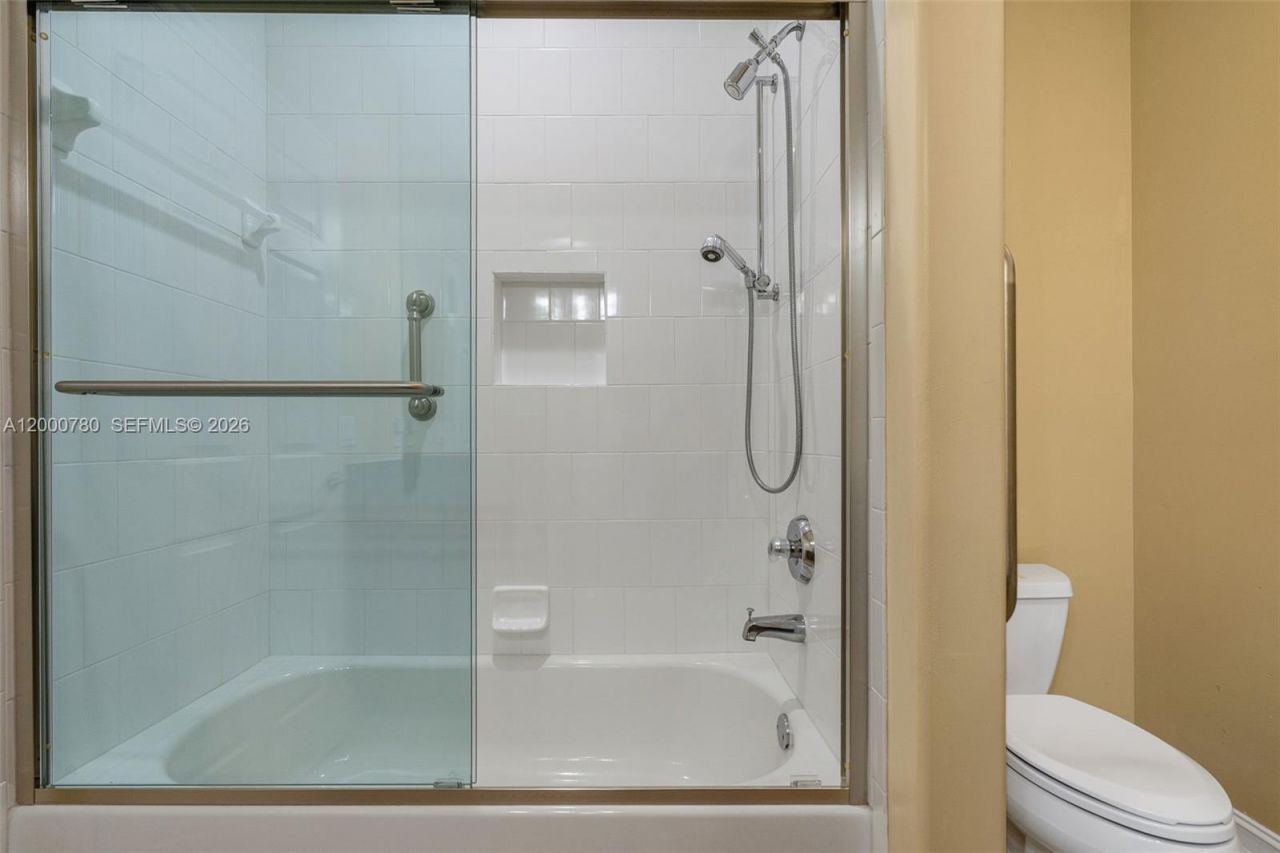 2016 Tarpon Bay Dr N, Unit 202, Naples, FL 34119 Photo