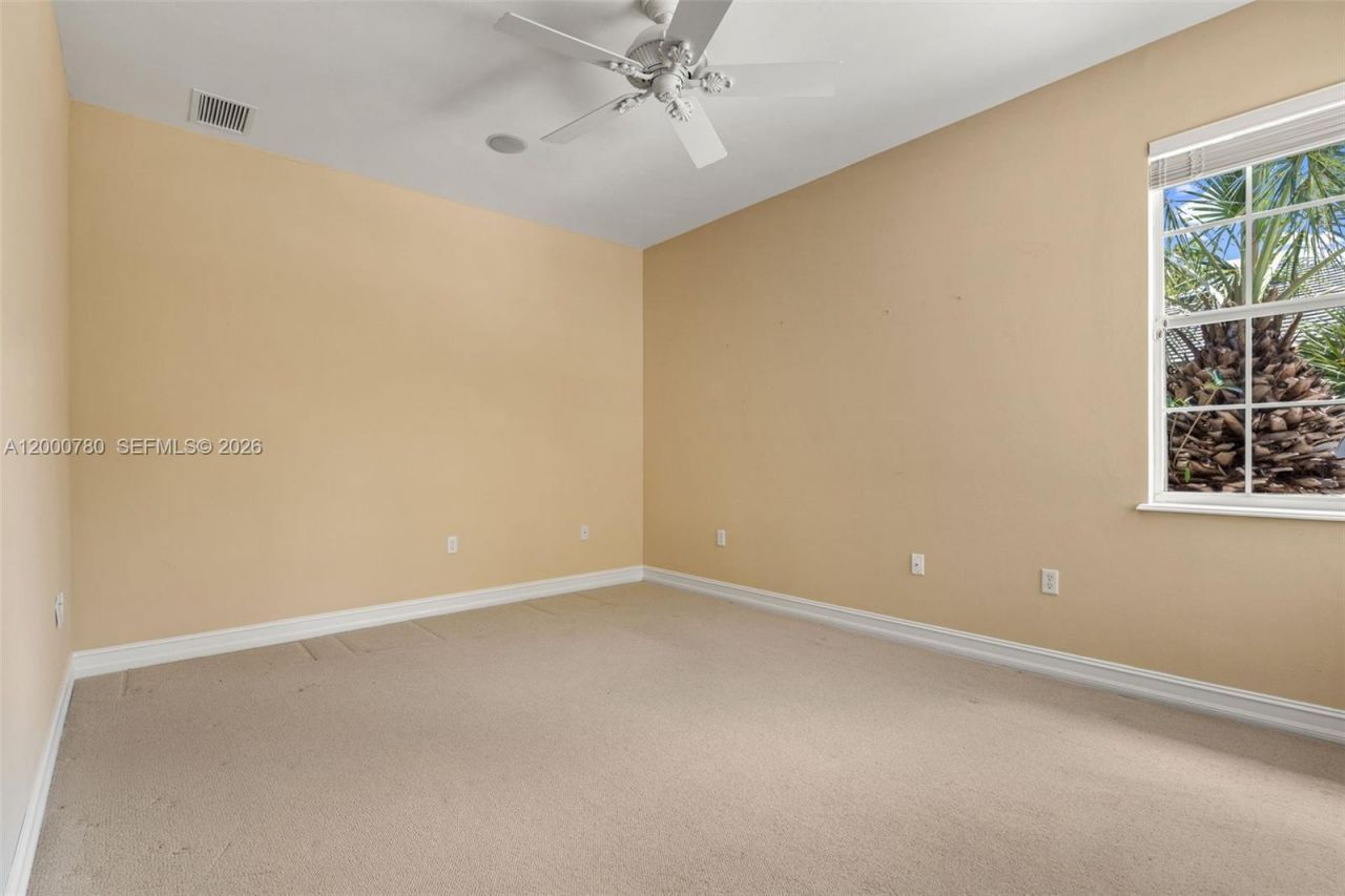 2016 Tarpon Bay Dr N, Unit 202, Naples, FL 34119 Photo