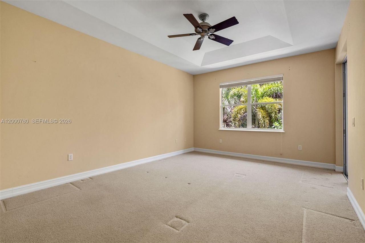 2016 Tarpon Bay Dr N, Unit 202, Naples, FL 34119 Photo