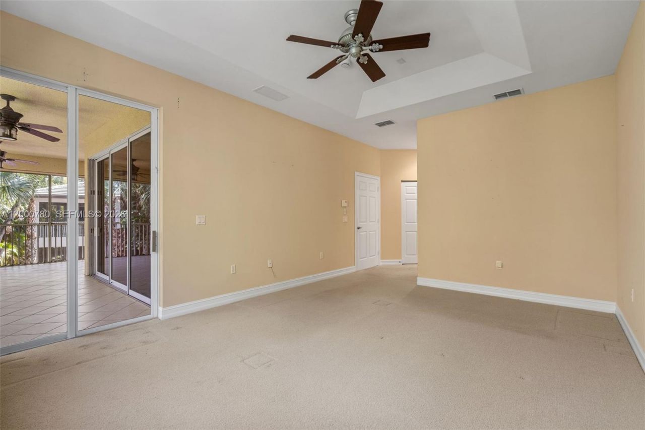 2016 Tarpon Bay Dr N, Unit 202, Naples, FL 34119 Photo