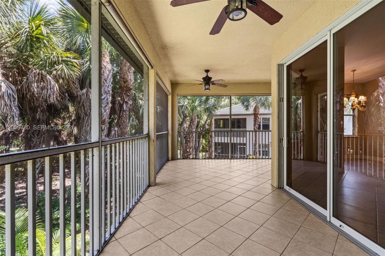 2016 Tarpon Bay Dr N, Unit 202, Naples, FL 34119 Photo