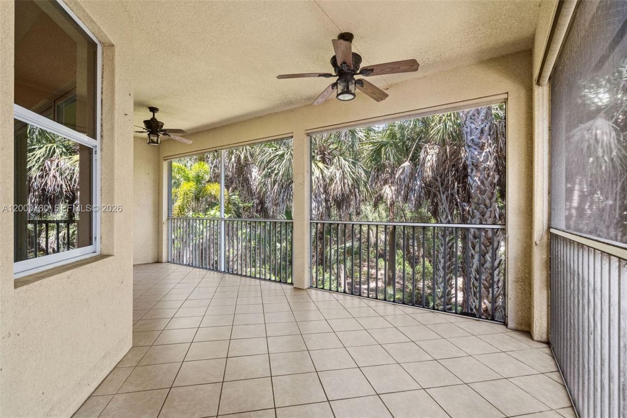 2016 Tarpon Bay Dr N, Unit 202, Naples, FL 34119 Photo