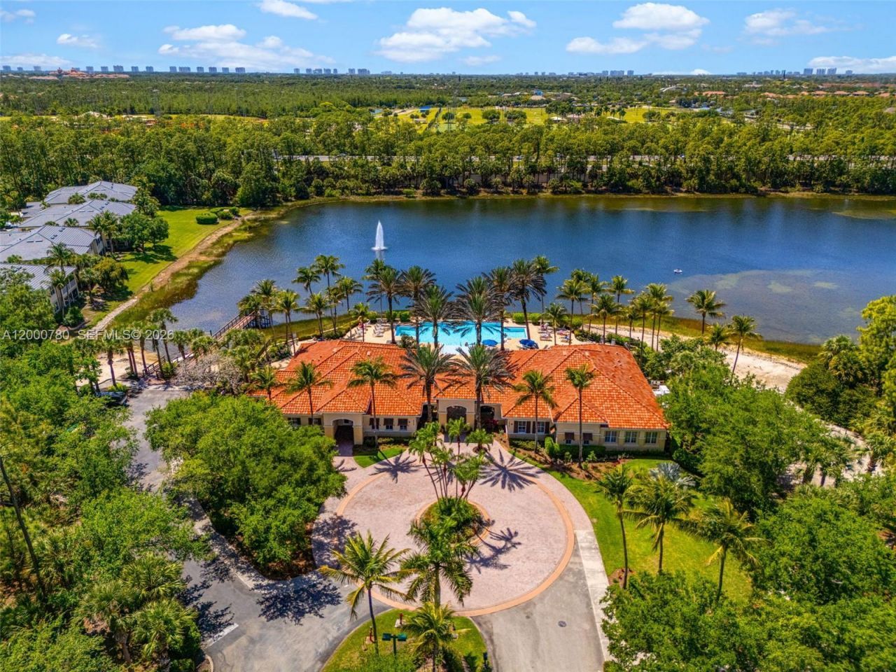 2016 Tarpon Bay Dr N, Unit 202, Naples, FL 34119 Photo