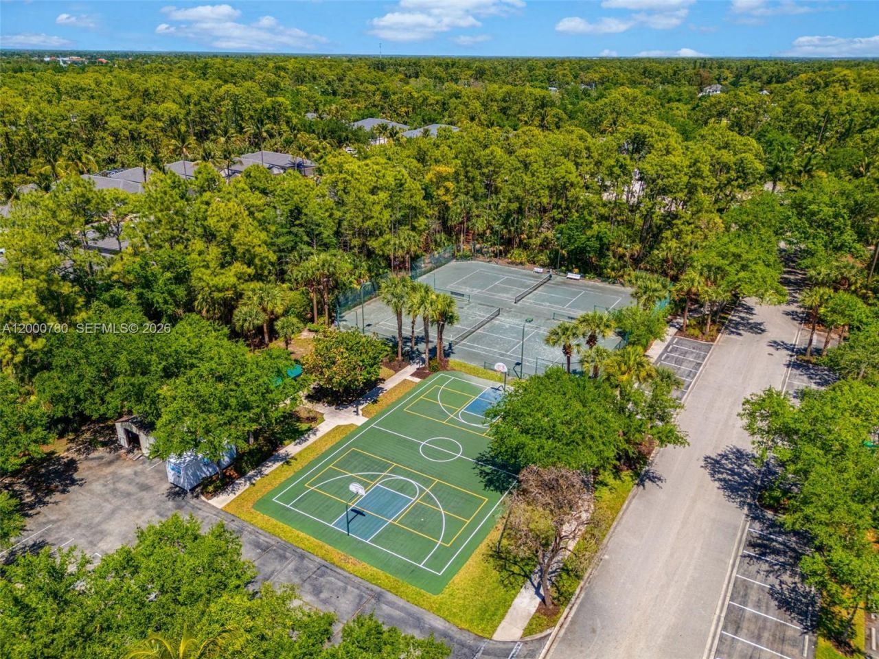 2016 Tarpon Bay Dr N, Unit 202, Naples, FL 34119 Photo