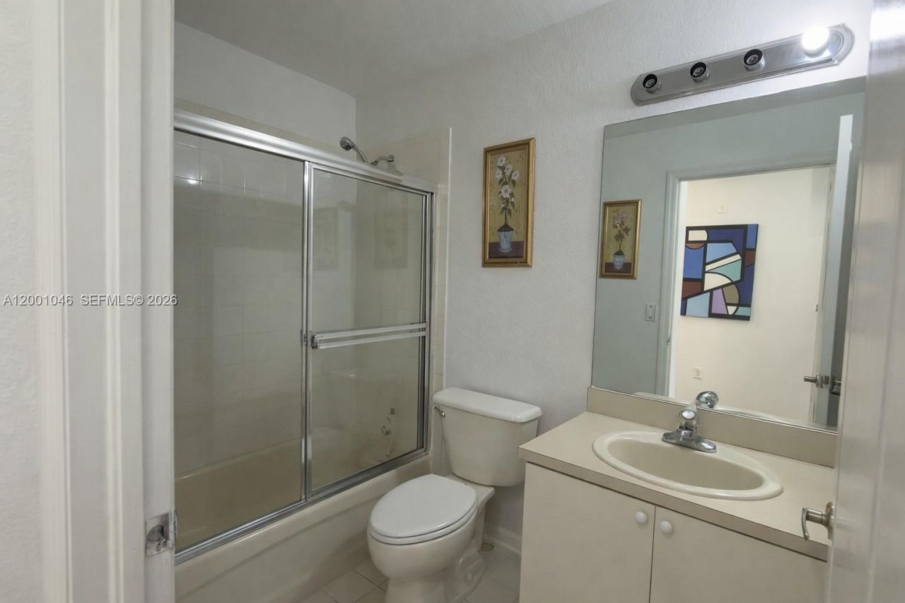 8906 W Flagler St, Unit 203, Miami, FL 33174 Photo