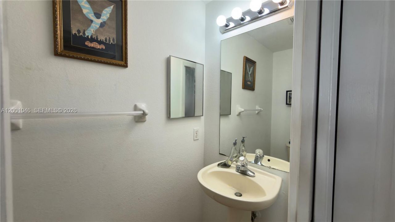 8906 W Flagler St, Unit 203, Miami, FL 33174 Photo