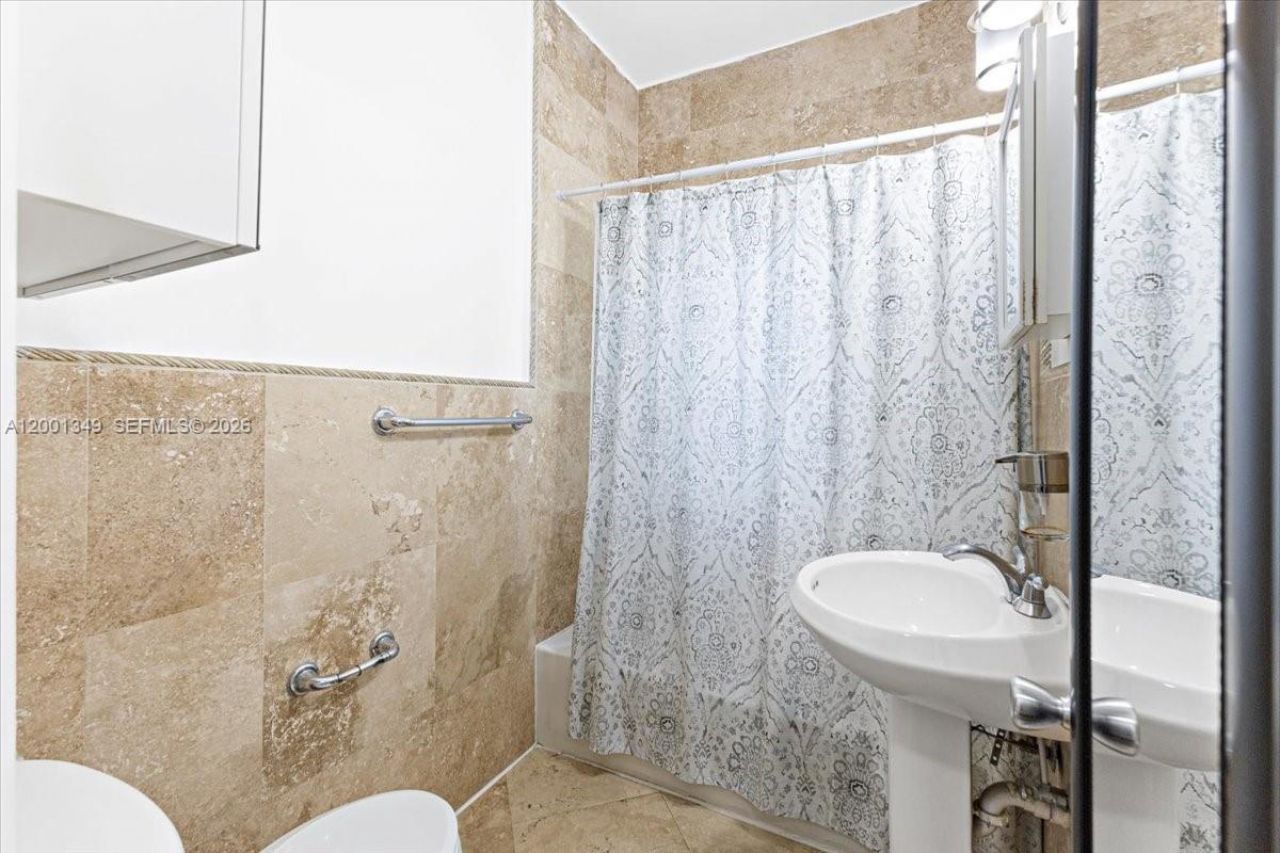 1561 Lenox Ave, Unit 4, Miami Beach, FL 33139 Photo