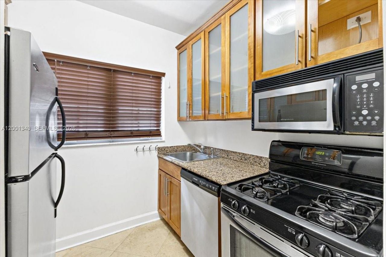 1561 Lenox Ave, Unit 4, Miami Beach, FL 33139 Photo