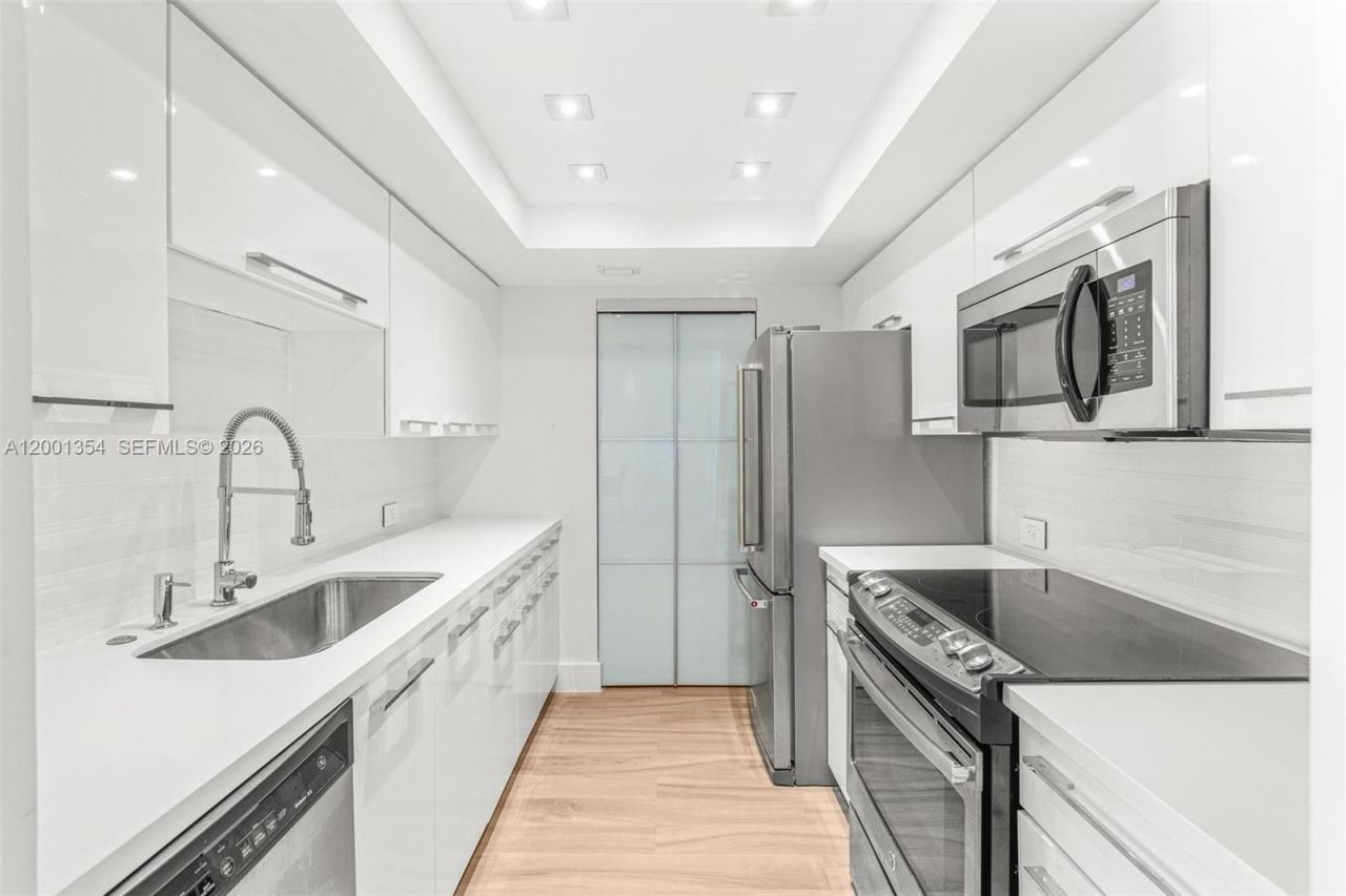 90 Alton Rd, Unit 2305, Miami Beach, FL 33139 Photo