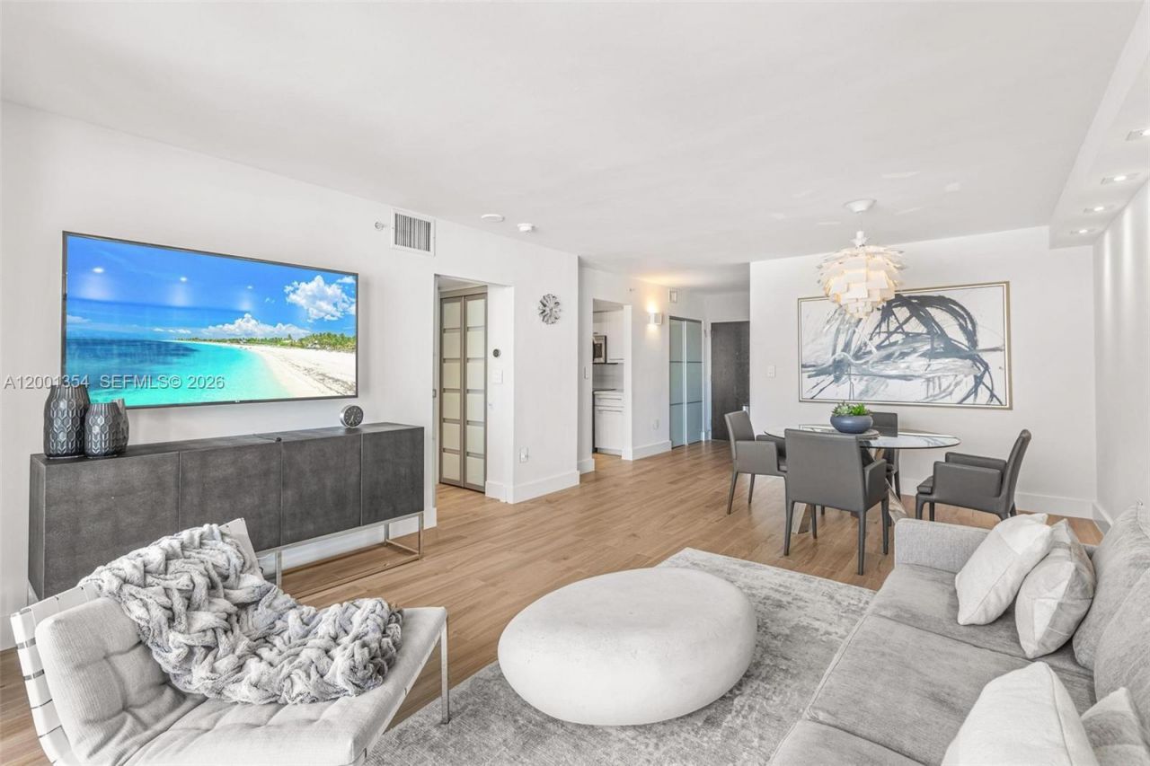 90 Alton Rd, Unit 2305, Miami Beach, FL 33139 Photo