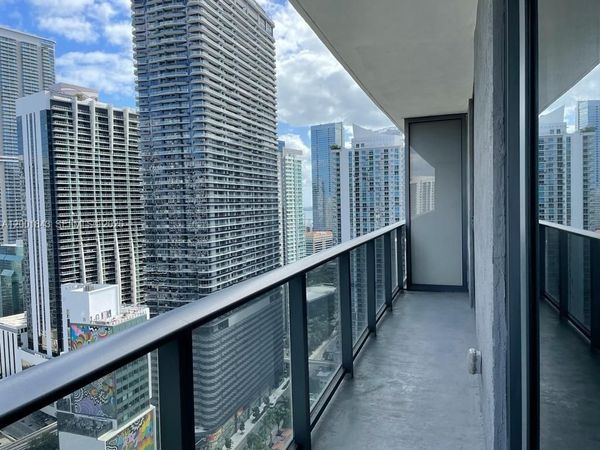 55 SW 9th St, Unit 3102, Miami, FL 33130
