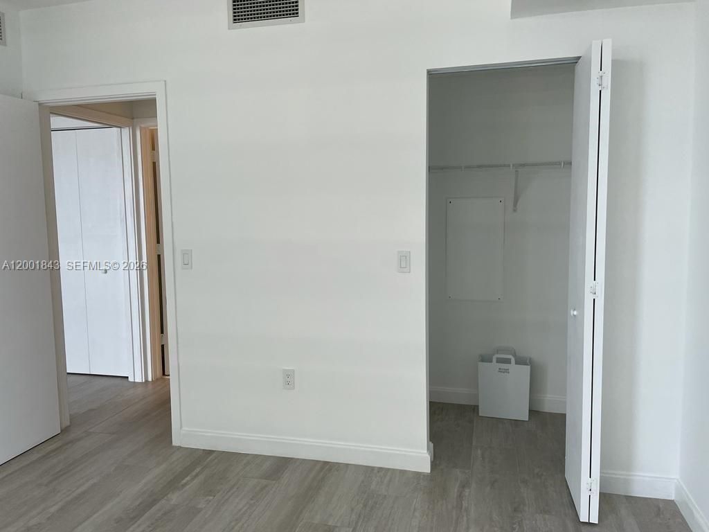 55 SW 9th St, Unit 3102, Miami, FL 33130 Photo