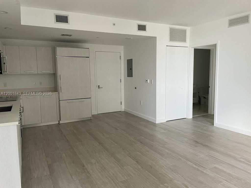 55 SW 9th St, Unit 3102, Miami, FL 33130 Photo