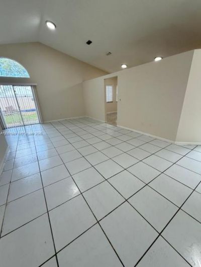 1034 W Jasmine Ln, North Lauderdale, FL 33068 Photo