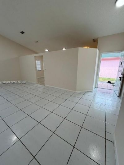 1034 W Jasmine Ln, North Lauderdale, FL 33068 Photo