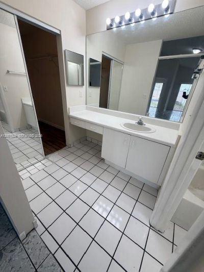 1034 W Jasmine Ln, North Lauderdale, FL 33068 Photo