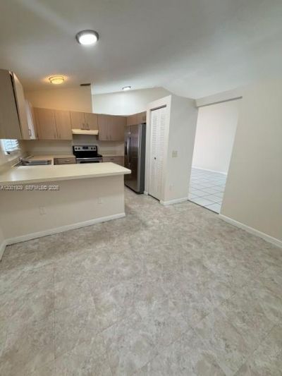 1034 W Jasmine Ln, North Lauderdale, FL 33068 Photo