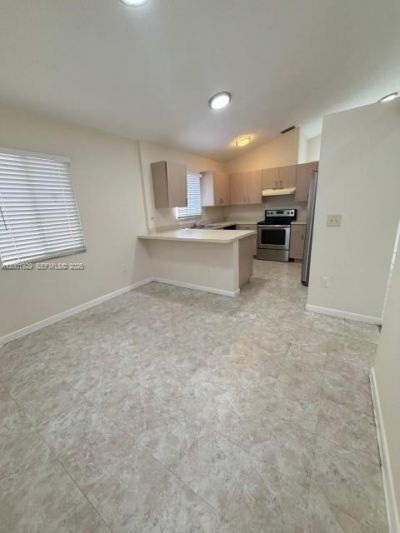 1034 W Jasmine Ln, North Lauderdale, FL 33068 Photo