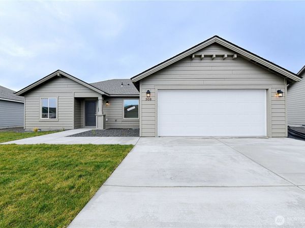 308 N Sandy Loop , Moses Lake, WA 98837