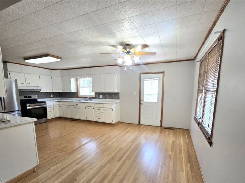 1007 Colegate Drive, Marietta, OH 45750 Photo 11