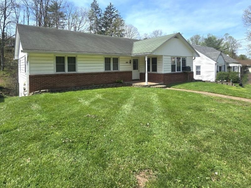 1007 Colegate Drive, Marietta, OH 45750 Photo 2