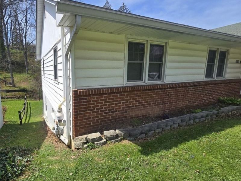 1007 Colegate Drive, Marietta, OH 45750 Photo 3