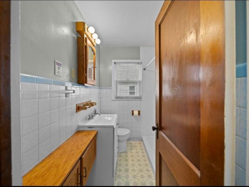 145 Demorest Road , Columbus, OH 43204 Photo 25