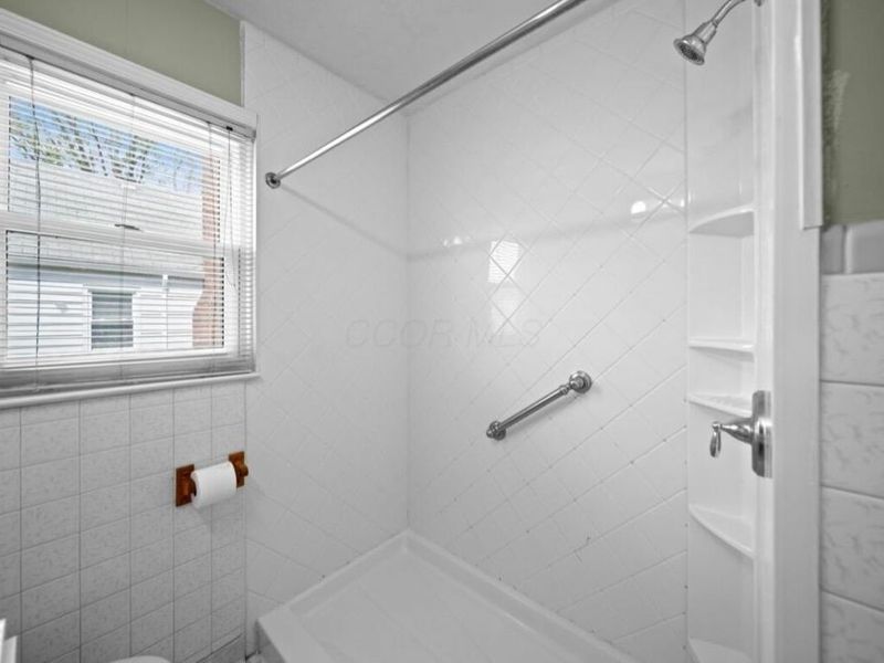 145 Demorest Road , Columbus, OH 43204 Photo 26